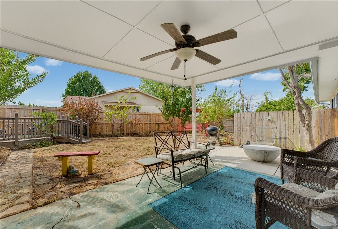 Property Photo: 712 S Riviera Drive AR 72758