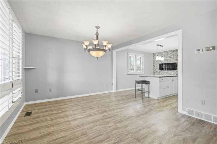 Property Photo: 7814 Donlee Drive ON L2H 2N5