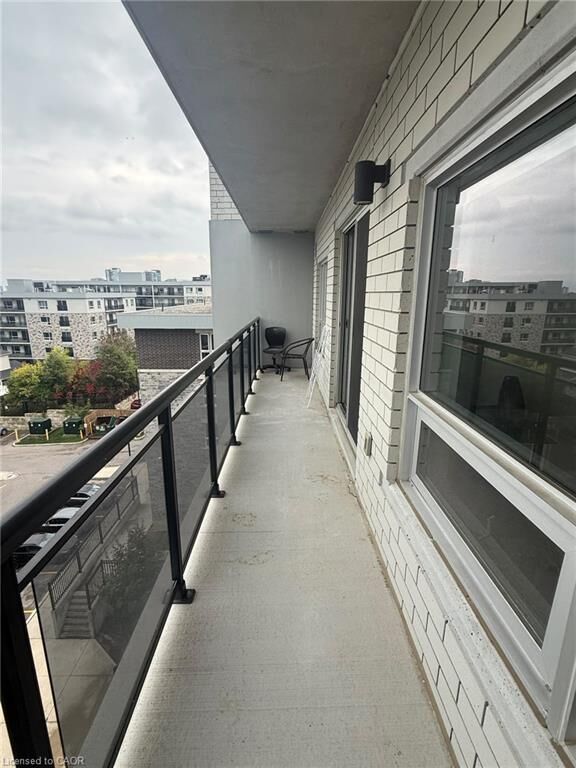 Property Photo:  275 Larch Street 511 #F  ON N2L 3R2 