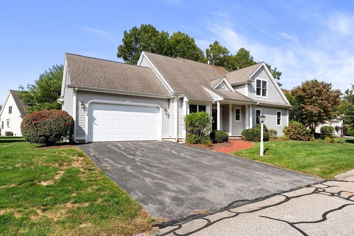 Property Photo:  46 Holly Circle 46  MA 02364 