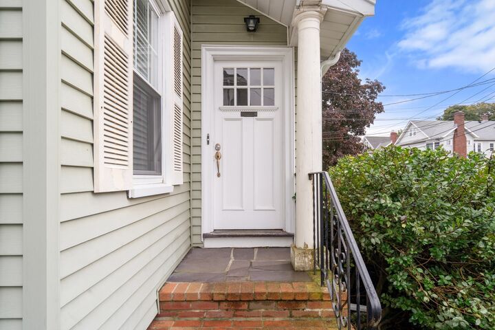 Property Photo:  25-27 Dalton Road 27  MA 02478 