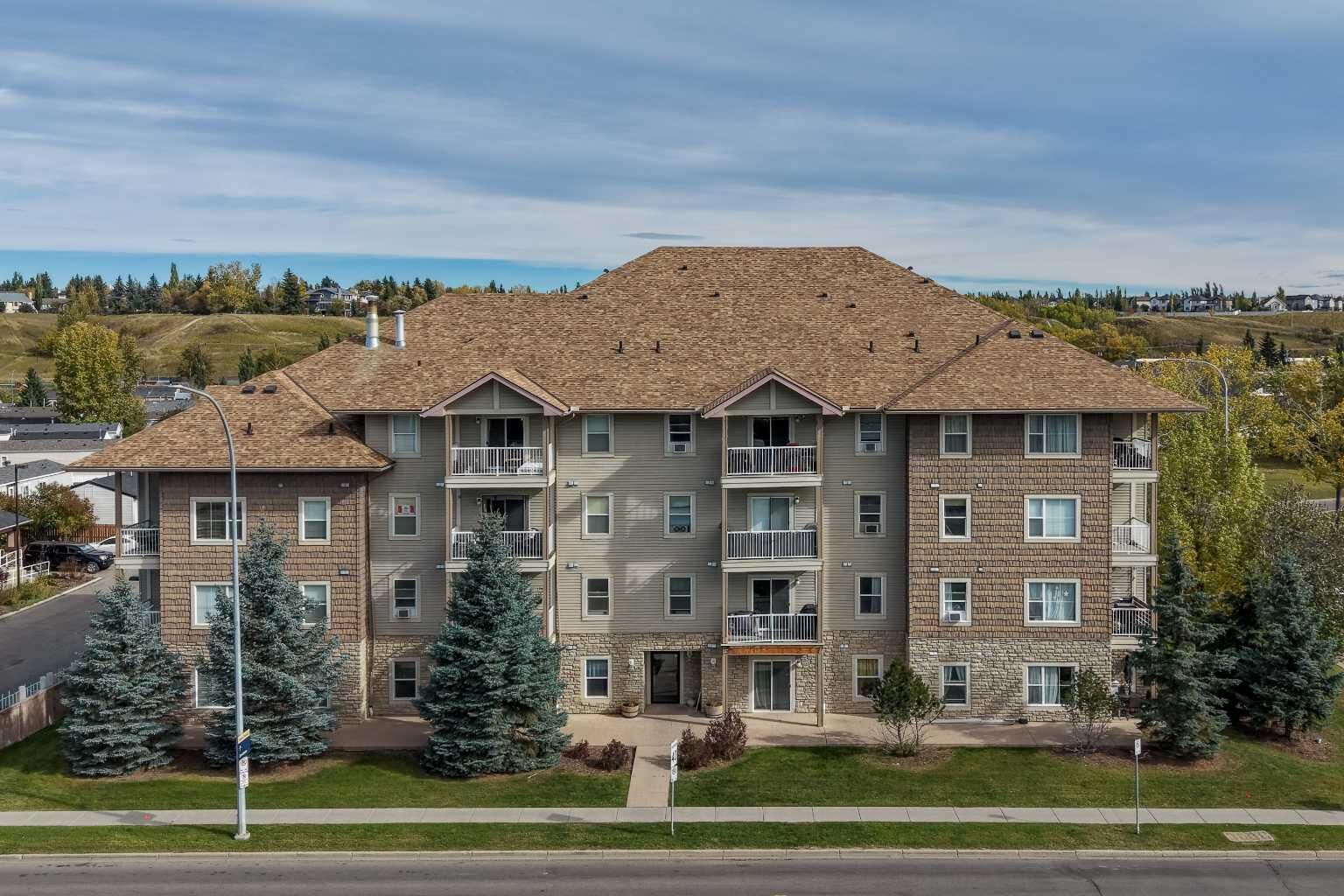 Property Photo:  174 N Railway Street 401  AB T1S 0E2 
