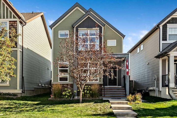 Property Photo:  86 Walden Crescent SE  AB T2X 0S9 