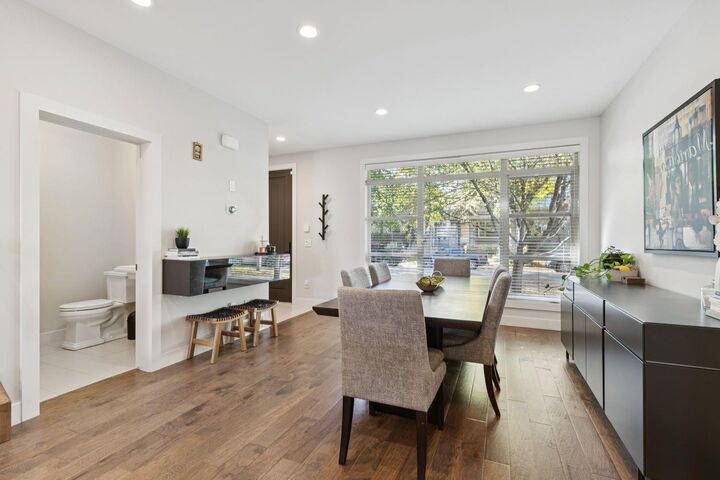 Property Photo:  4012 2 Street NW  AB T2K 0Y6 