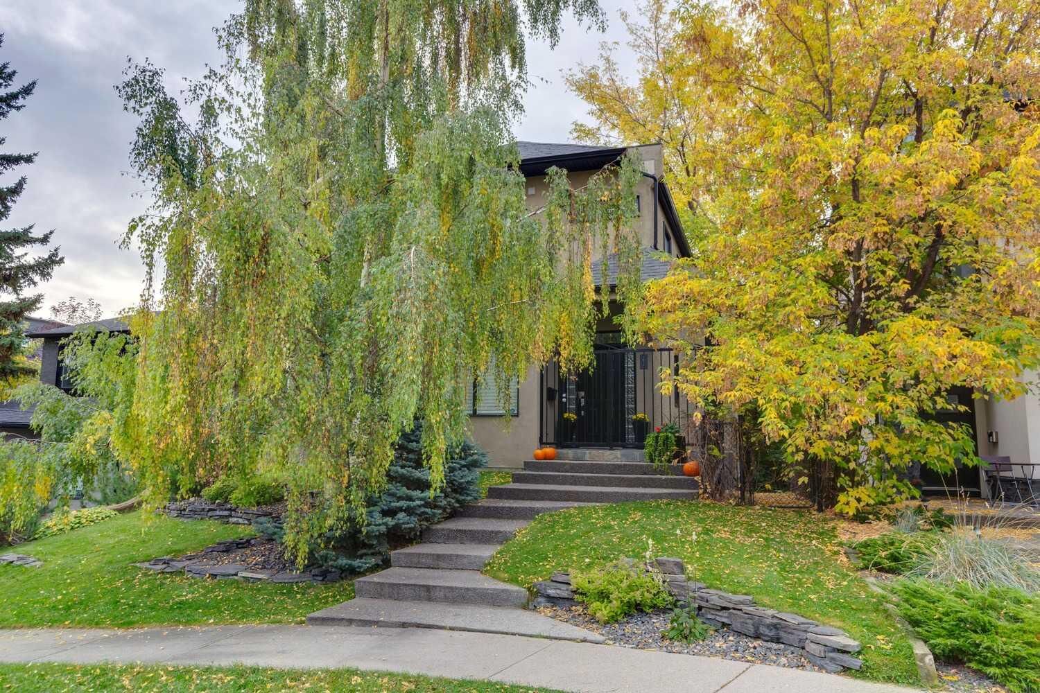 Property Photo:  1917 27 Avenue SW  AB T2T 1H4 