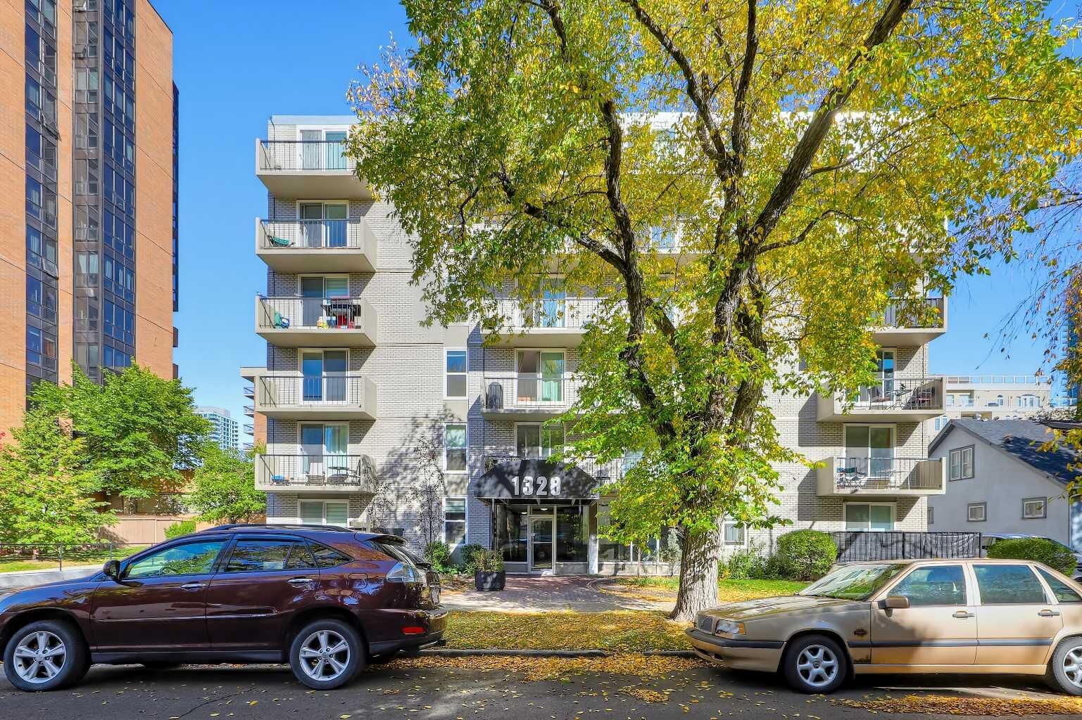 Property Photo:  1328 13 Avenue SW 302  AB T3C 0T3 