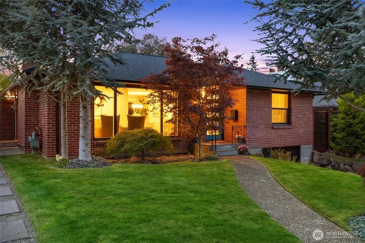 Property Photo: 3429 40th Avenue W WA 98199
