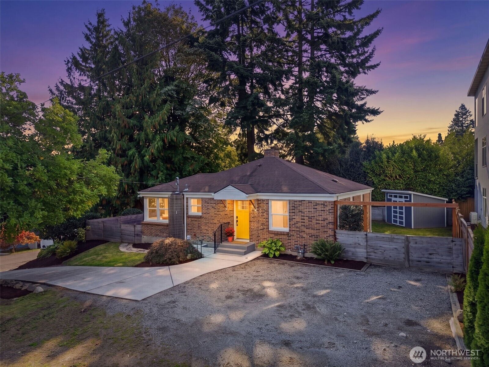 Property Photo: 10735 Densmore Avenue N WA 98133