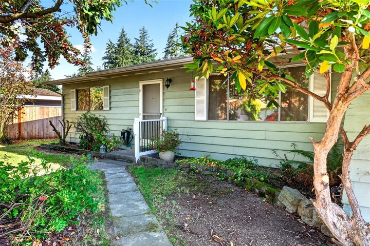 Property Photo:  10230  126th Avenue SE  WA 98056 