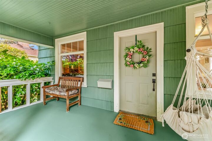 Property Photo:  2309  McDougall Avenue  WA 98201 