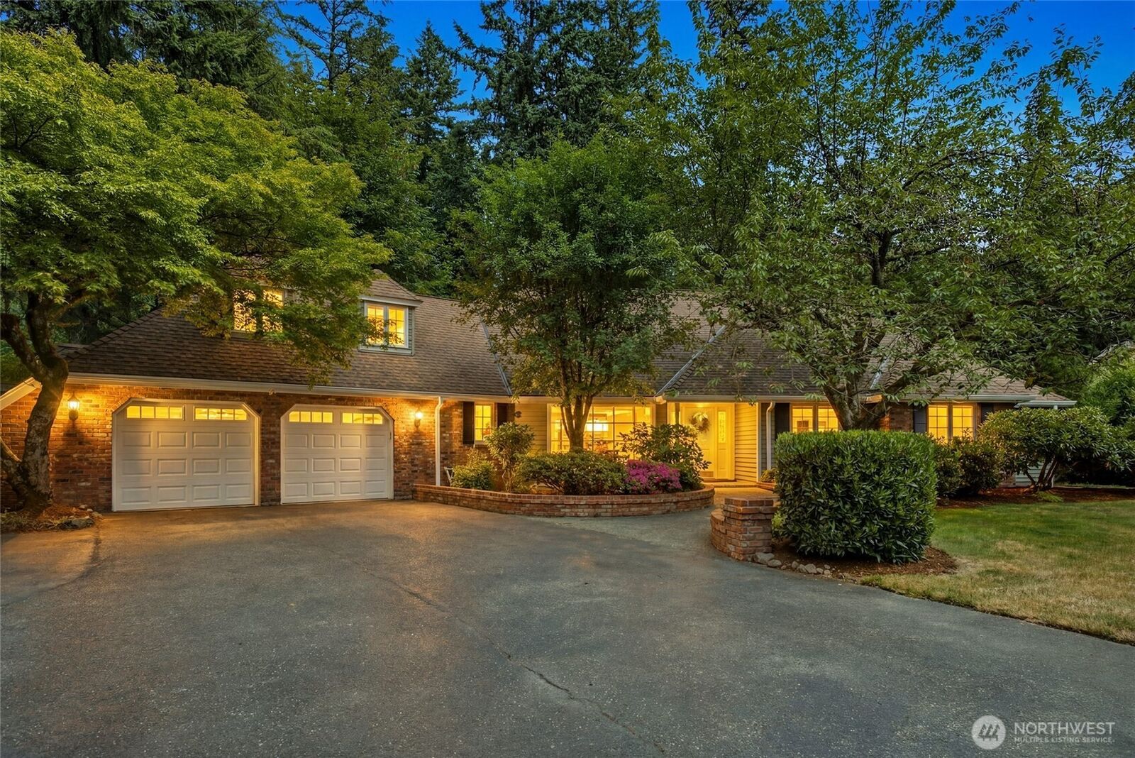 Property Photo:  14330  172nd Avenue NE  WA 98052 