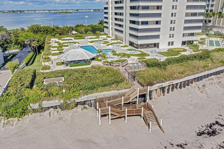 Property Photo: 5280 N Ocean Drive 12B FL 33404