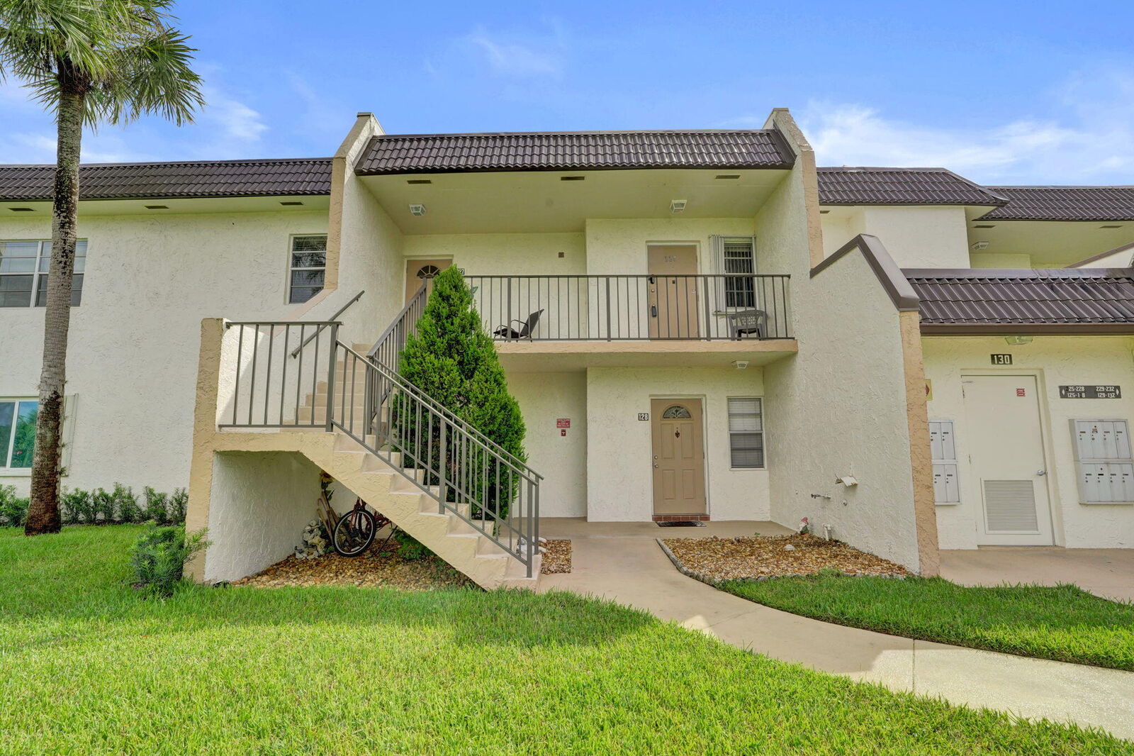 Property Photo: 130 Lake Meryl Drive FL 33411
