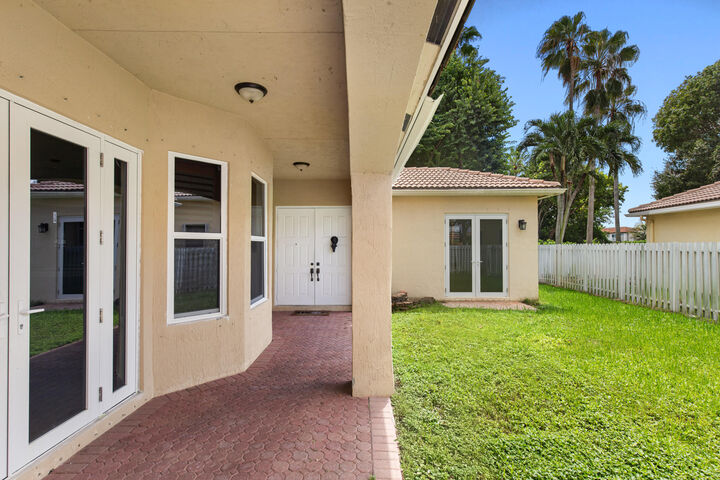 Property Photo: 2731 SW 130th Terrace FL 33027