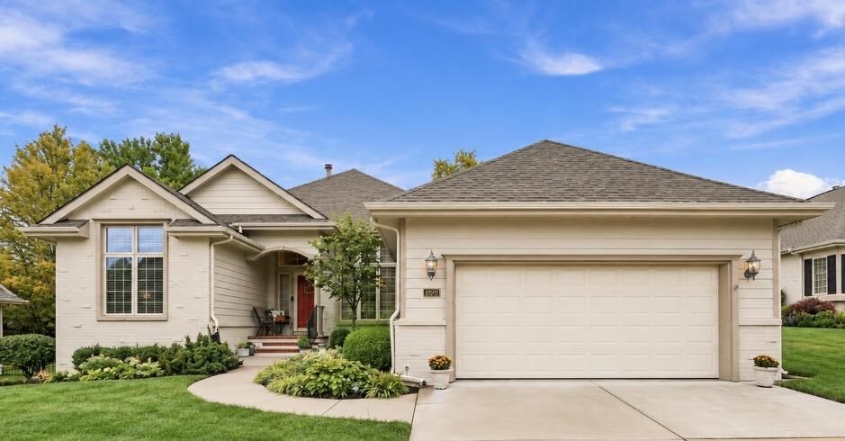 Property Photo: 13209 E Bridgefield Pl KS 67230