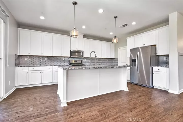 Property Photo:  24449 Comanche Creek Drive  CA 92584 