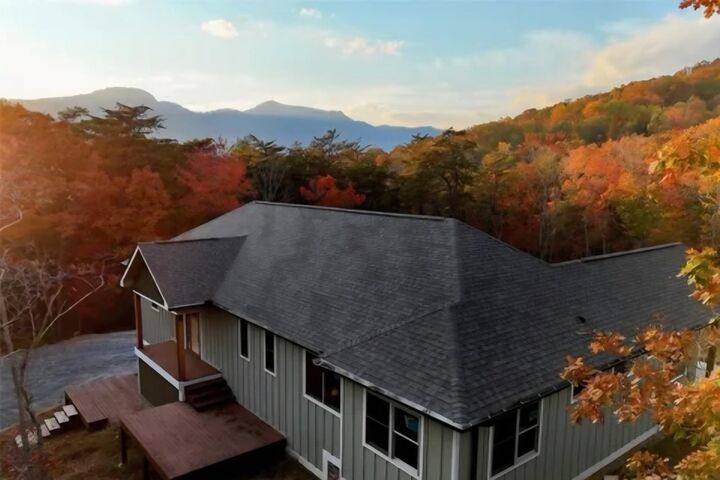 Property Photo:  864 Matho Trace  NC 28746 