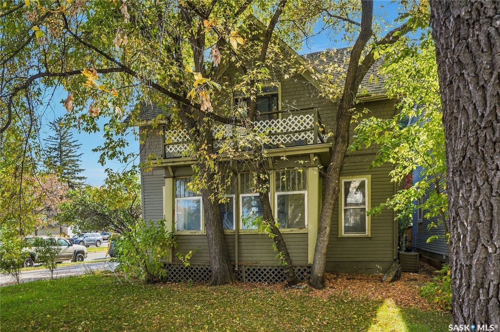 Property Photo: 334 10th Street E SK S7N 0C7