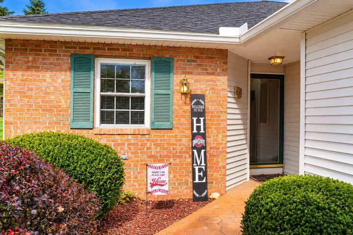 Property Photo:  2 John Street  OH 45601 