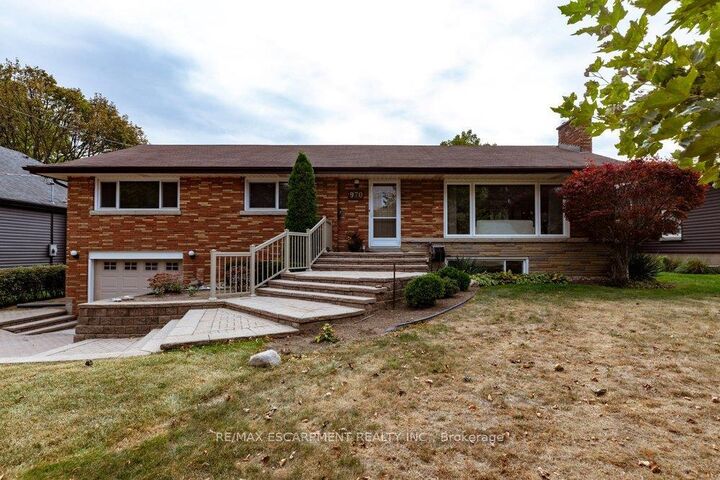 Property Photo:  970 Danforth Avenue  ON L7T 1S8 