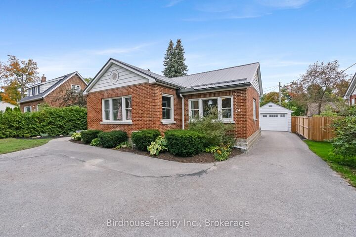 Property Photo:  14 Angeline Street S  ON K9V 3K8 