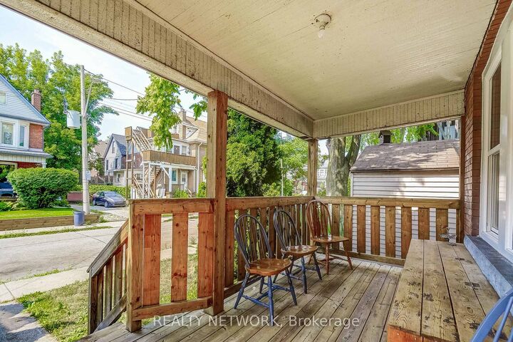 Property Photo:  11 Elm Street  ON L8M 1Y2 