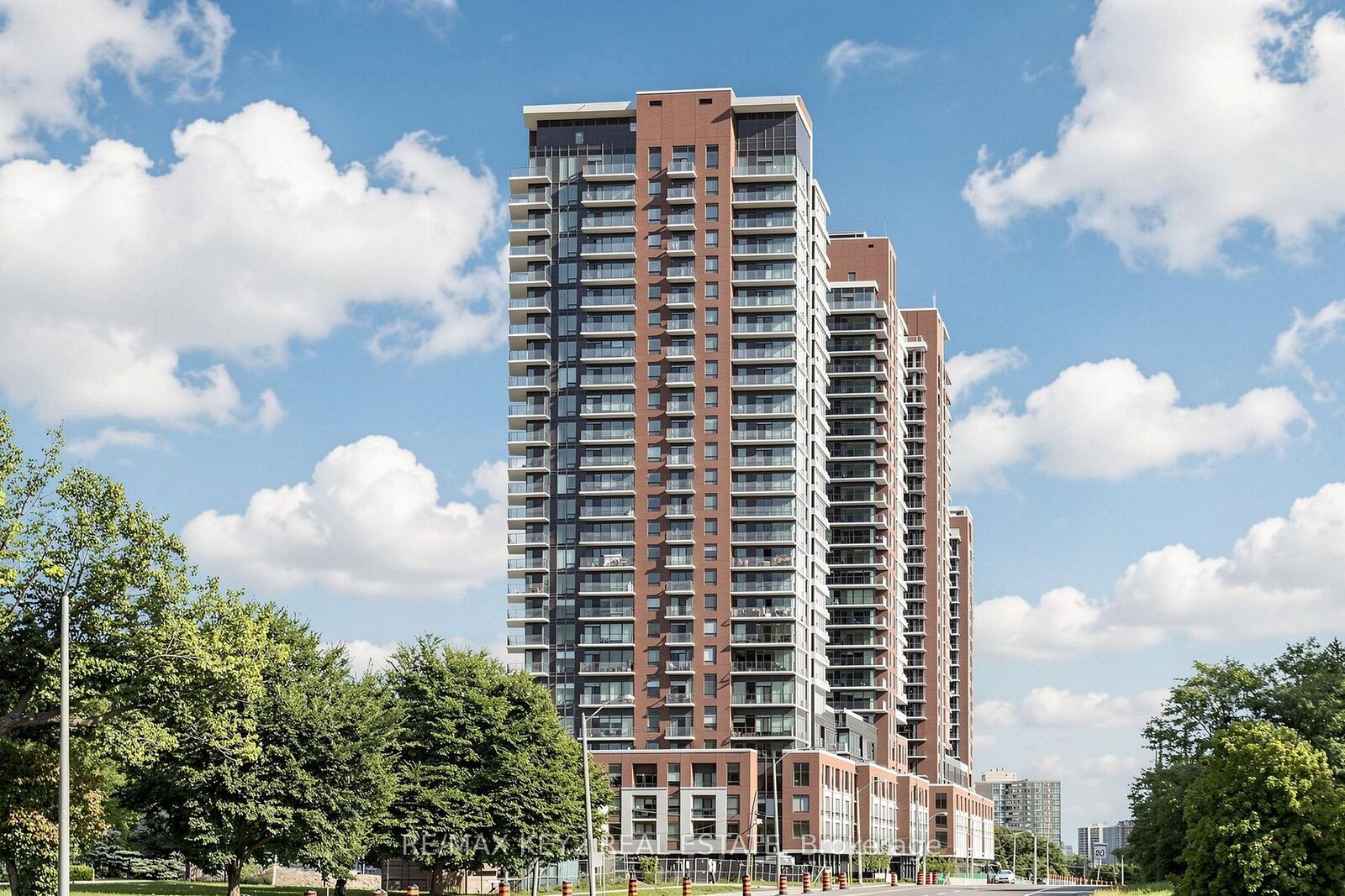 Property Photo:  4010 Eglinton Avenue W 206  ON M9A 0G5 