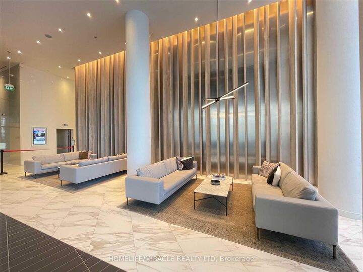 Property Photo:  3900 Confederation Parkway 2410  ON L5B 0M3 