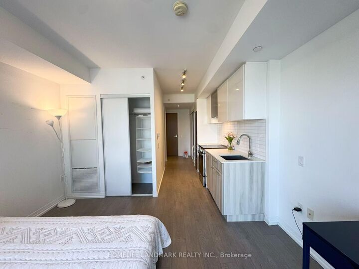 Property Photo:  251 Jarvis Street 1601  ON M5B 0C3 