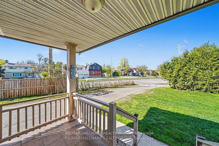 Property Photo:  1299 Evans Boulevard  ON K1H 7T8 