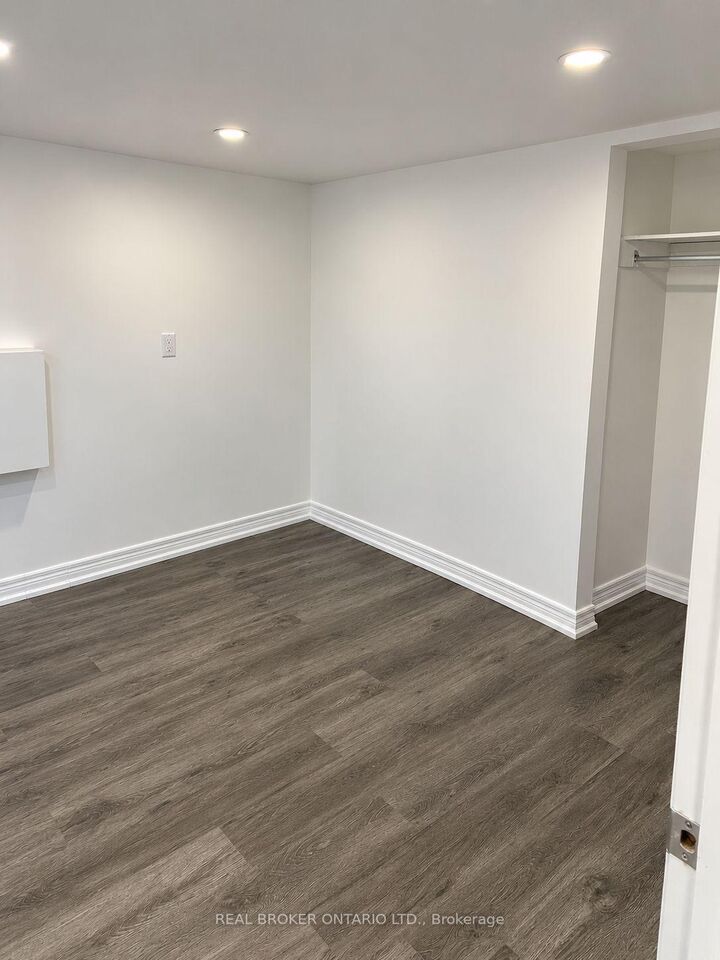 Property Photo: 558 First Avenue Lower ON L3C 1Z3
