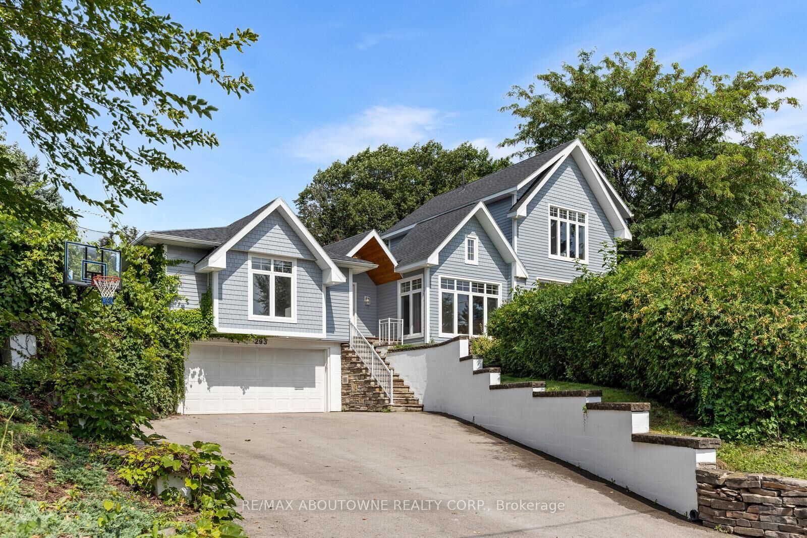 Property Photo:  293 North Shore Boulevard E  ON L7T 1W8 
