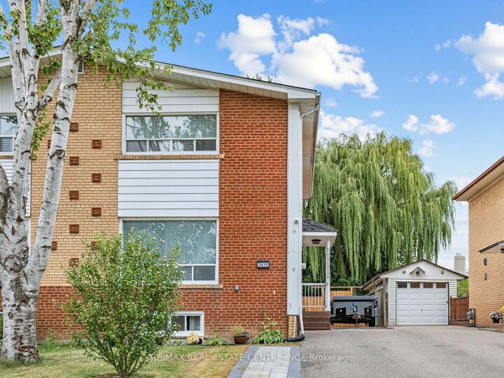 Property Photo: 2475 Brookhurst Road ON L5J 1R4