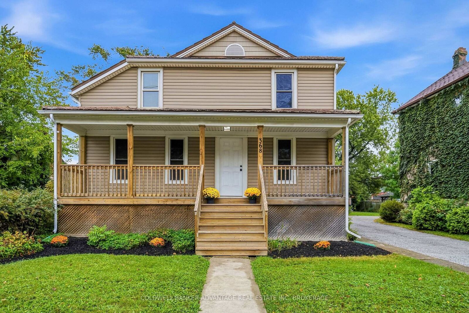 Property Photo: 368 Niagara Street ON L3C 1K9