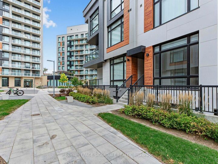 Property Photo: 14 David Eyer Road 1014 ON L4S 0N4