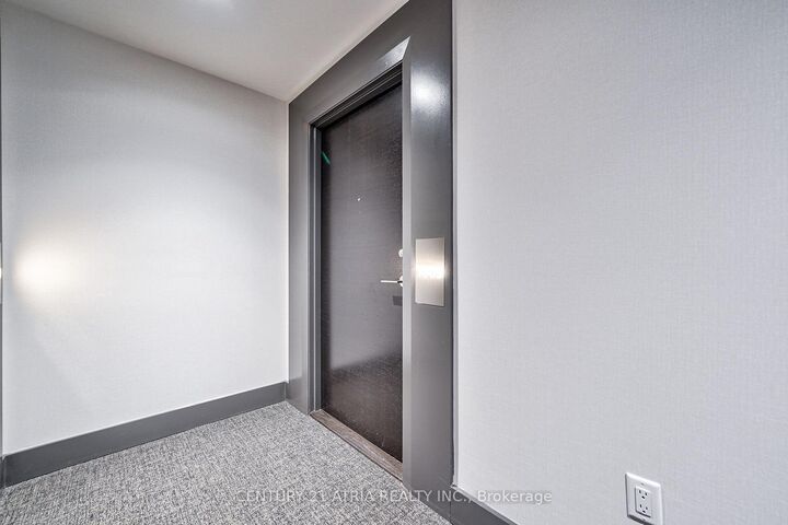 Property Photo: 3 Rosewater Street 1609W ON L4C 5T6