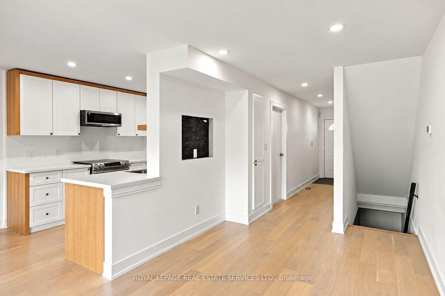 Property Photo:  400 Mississauga Valley Boulevard 53  ON L5A 3N6 