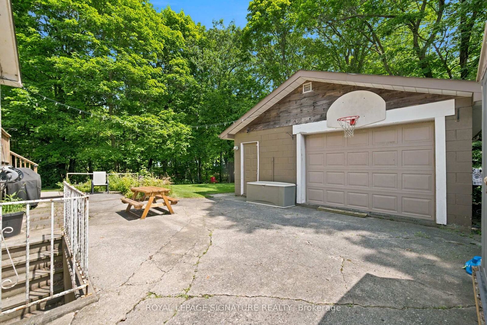 Property Photo:  531 Rodd Avenue Lower  ON L1W 2B1 