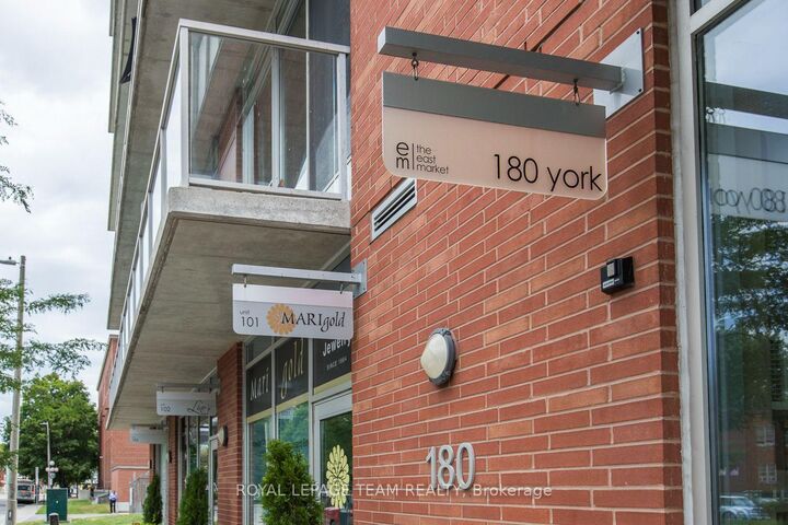 Property Photo:  180 York Street 209  ON K1N 1J6 