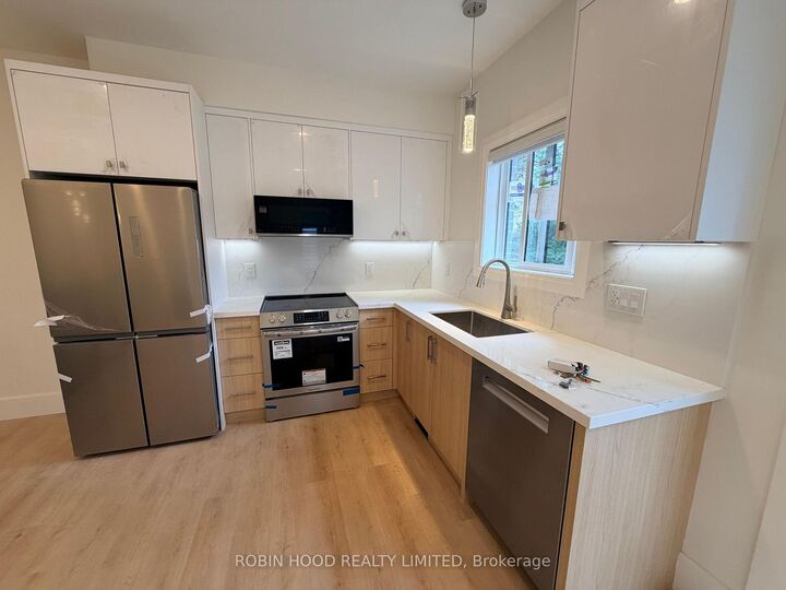 Property Photo: 12 Southwell Drive C ON M3B 2N7