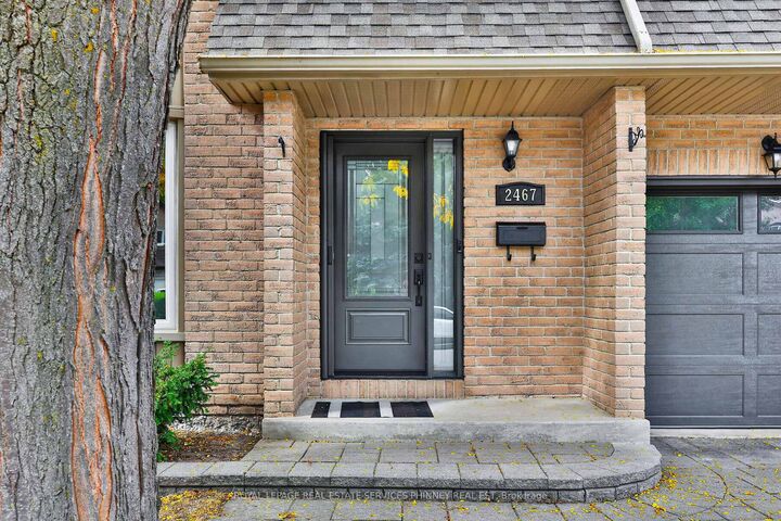 Photo de la propriété:  2467 Grindstone Court  ON L5L 3K8 