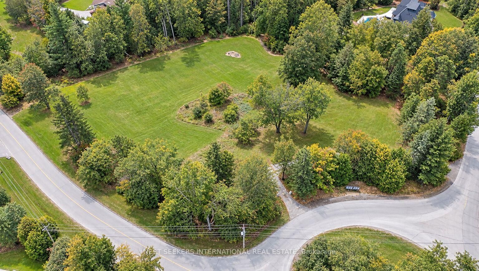 Property Photo:  21 Westgate Boulevard  ON L7B 1J9 