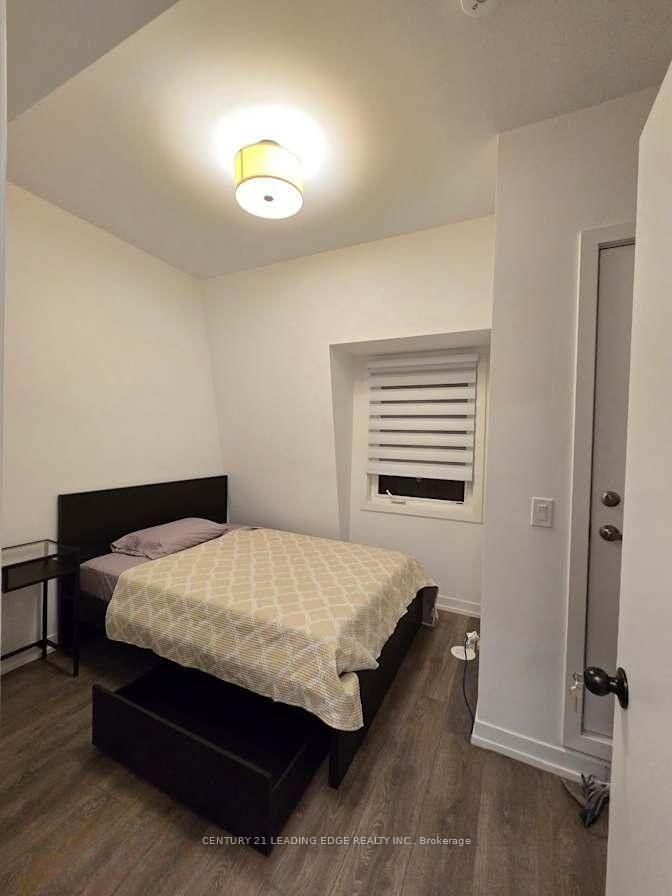 Property Photo:  9 Spruce Pines Crescent Room 5  ON M4A 0A9 