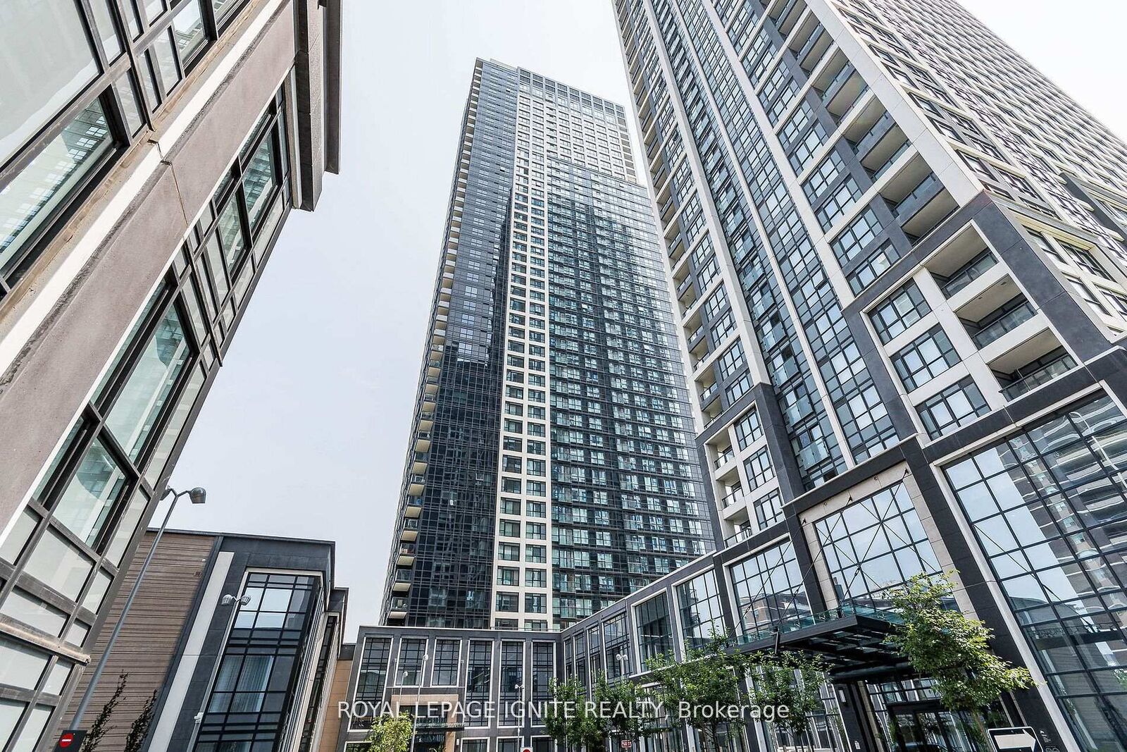Property Photo:  5 Mabelle Avenue 435  ON M9A 0C8 