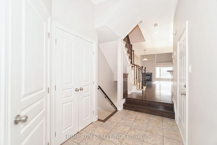 Property Photo:  115 Watchhorn Grove  ON K1V 2N3 