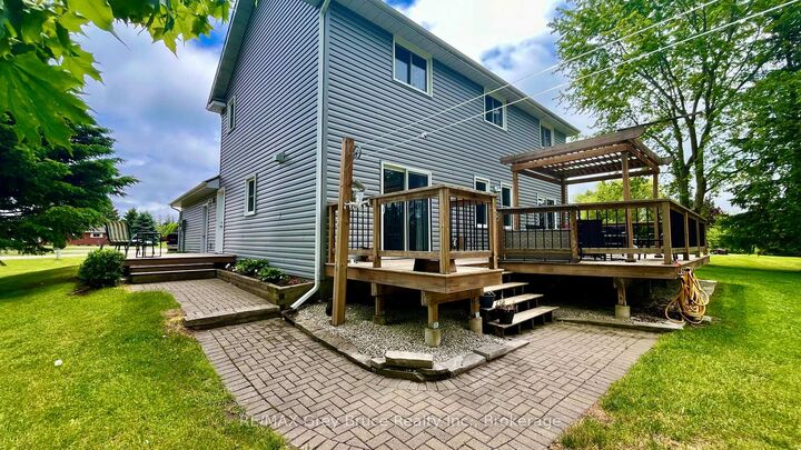 Property Photo:  112 Mary Avenue  ON N4K 5N5 