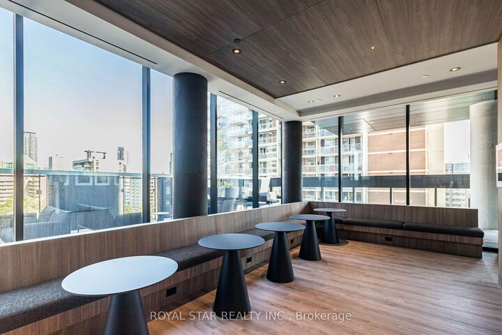 Property Photo:  55 Charles Street E 1304  ON M4Y 0J1 