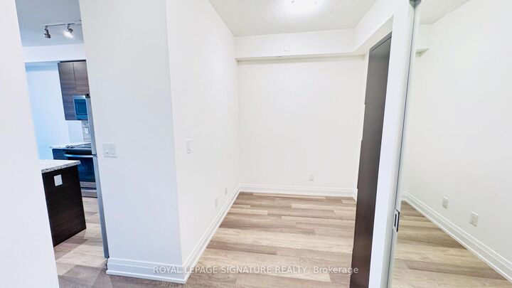 Property Photo:  3600 Hwy 7 N/A 2206  ON L4L 0G7 