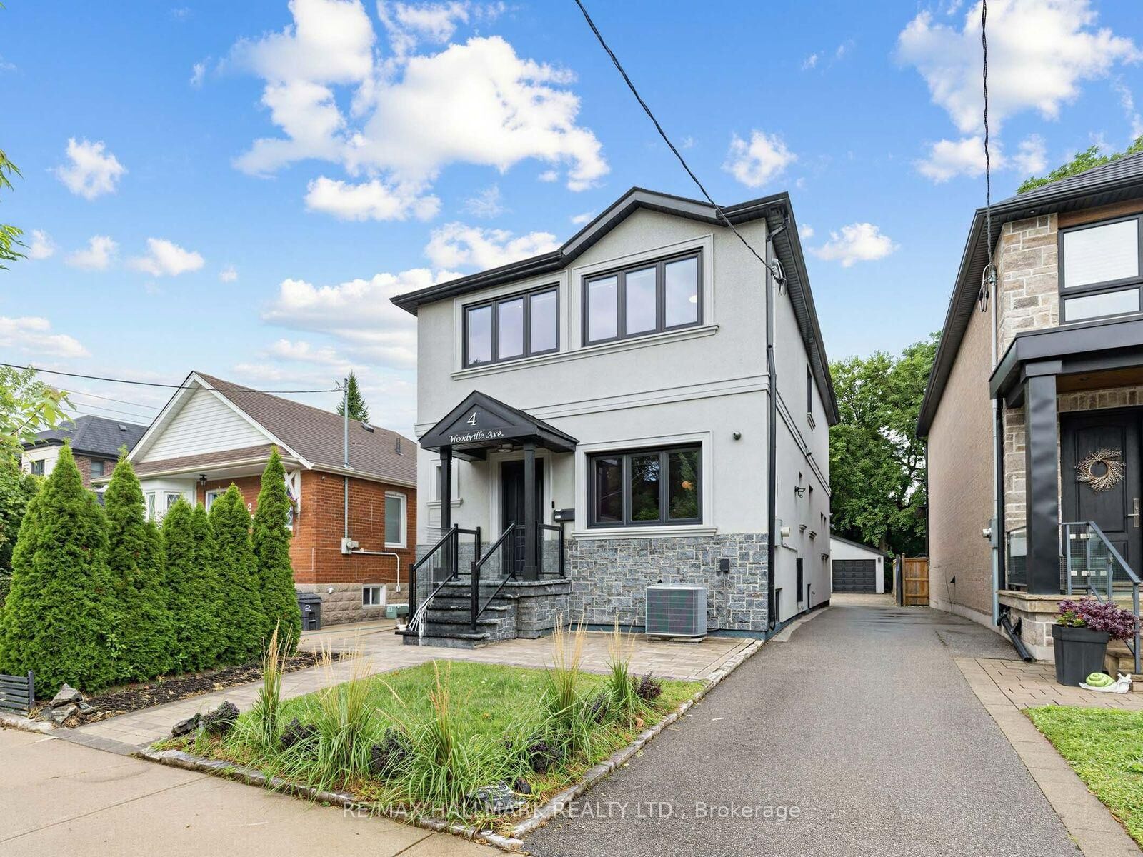 Property Photo:  4 Woodville Avenue  ON M4K 2J6 