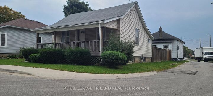 Property Photo:  26 Eagle Street  ON N5P 1P9 